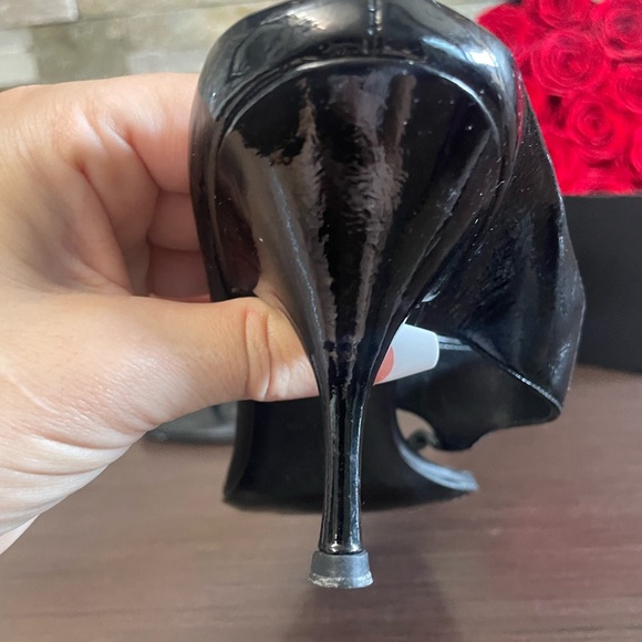 💯 Authentic Prada Patent Open toe sandals - Picture 6 of 9